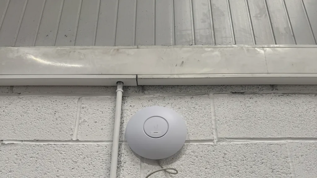 borne wifi atelier chaudronnerie sans cable