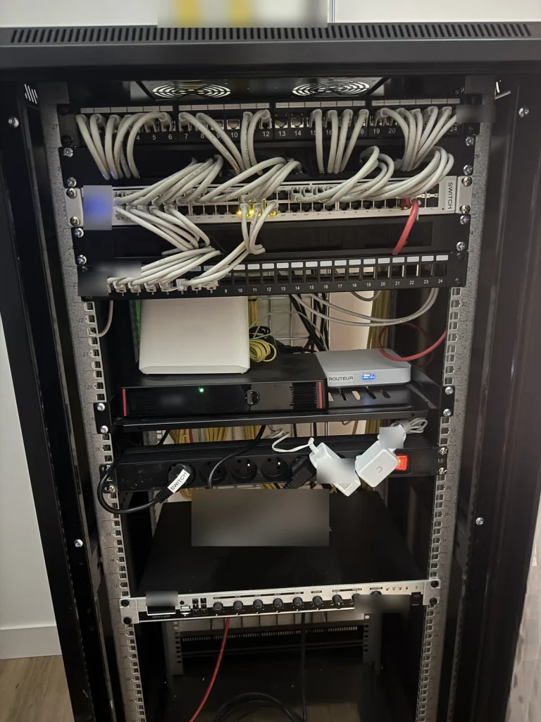 baie informatique cabinet medical roost warendin 768x1024 1